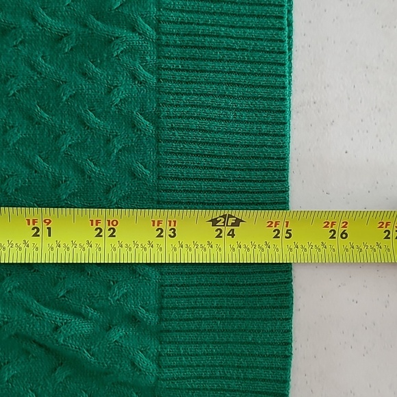 Studio Works women's Green V-neck cable knit sweater size 1X - Picture 5 of 5